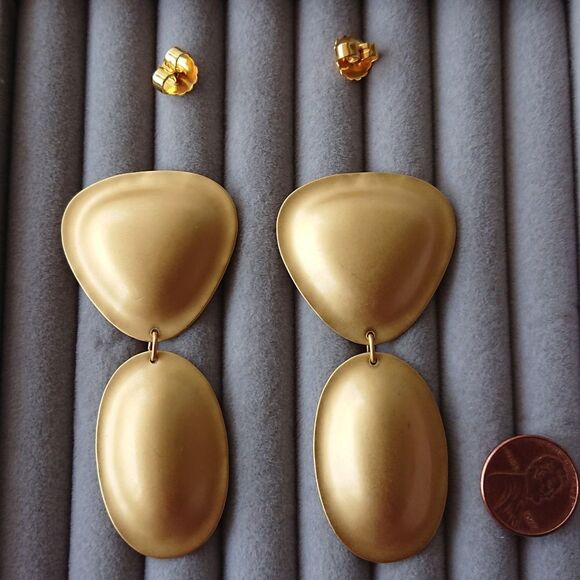 Big Chunky earrings Matte Gold Tone pierced Runway Couture long dangle - Picture 5 of 5
